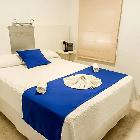 Manjares Hotel 2*