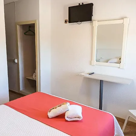 Hotel Manjares 2*