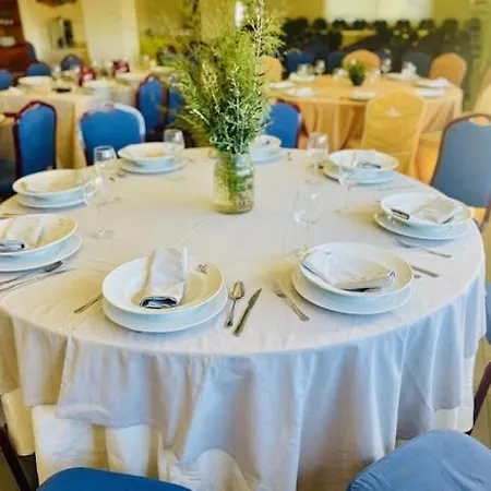 Hotel Manjares